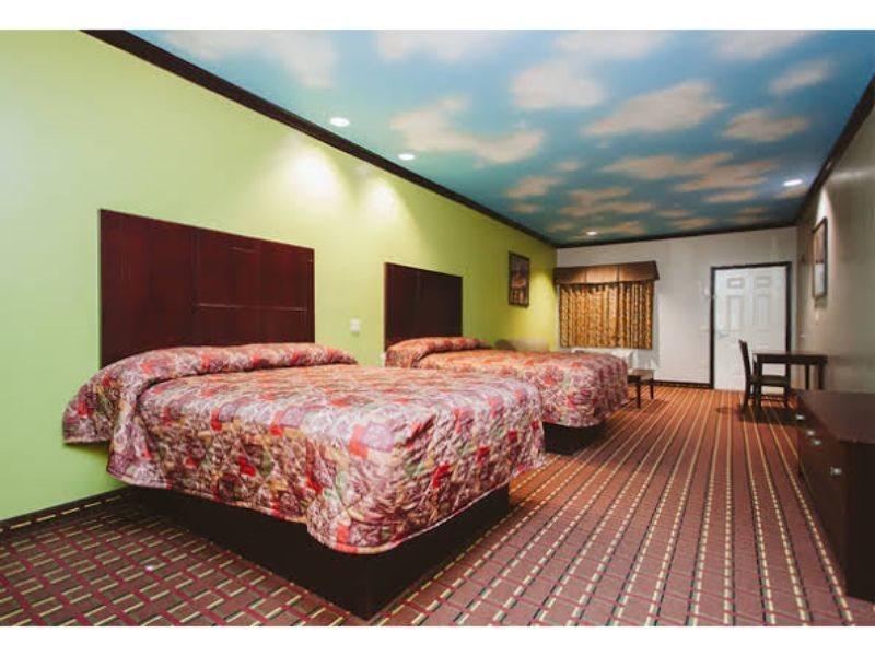 Palace Inn Houston Exterior photo